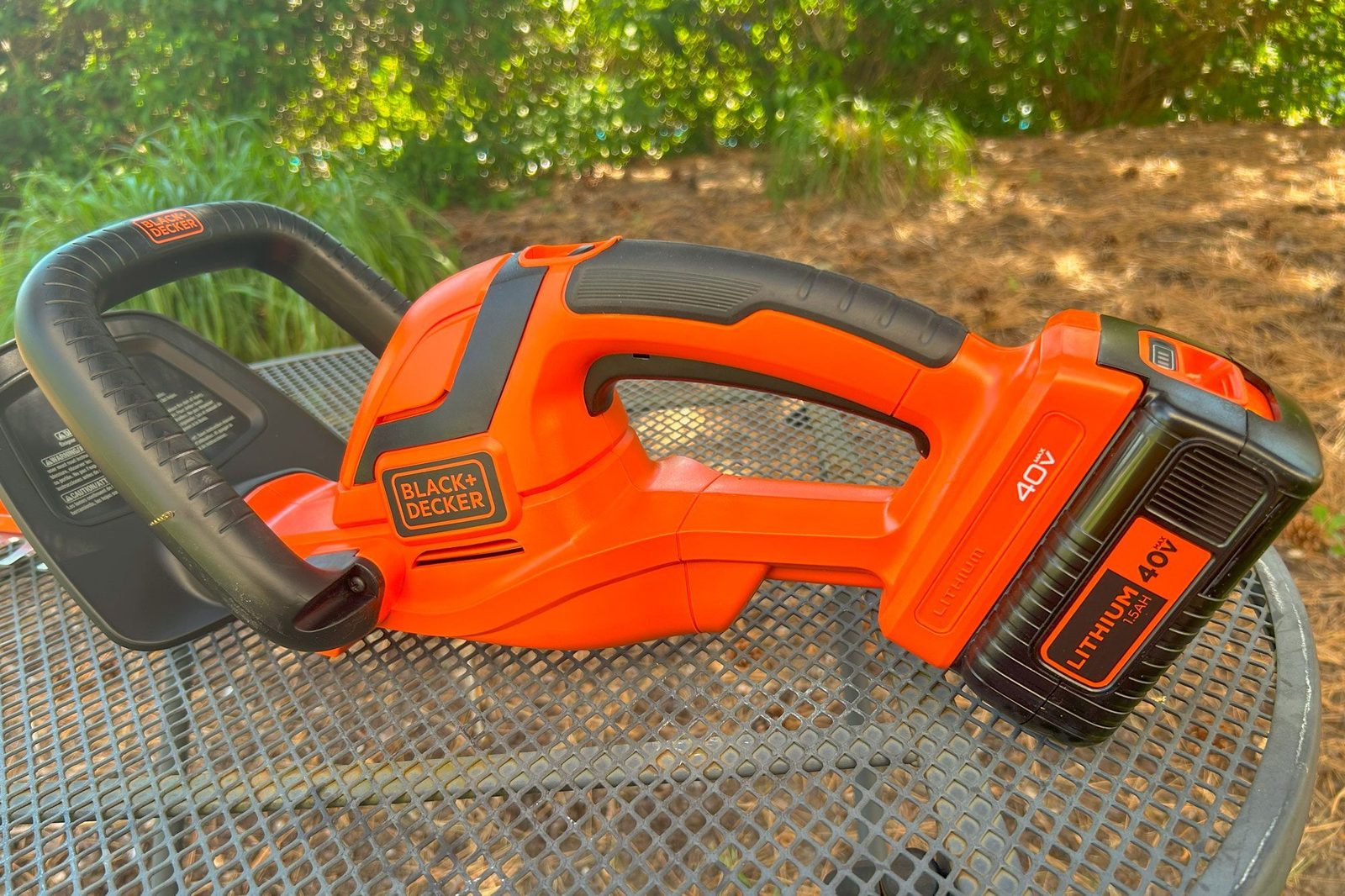 Black+Decker Hedge Trimmer Review: We Tested This High Performance Cordless Tool